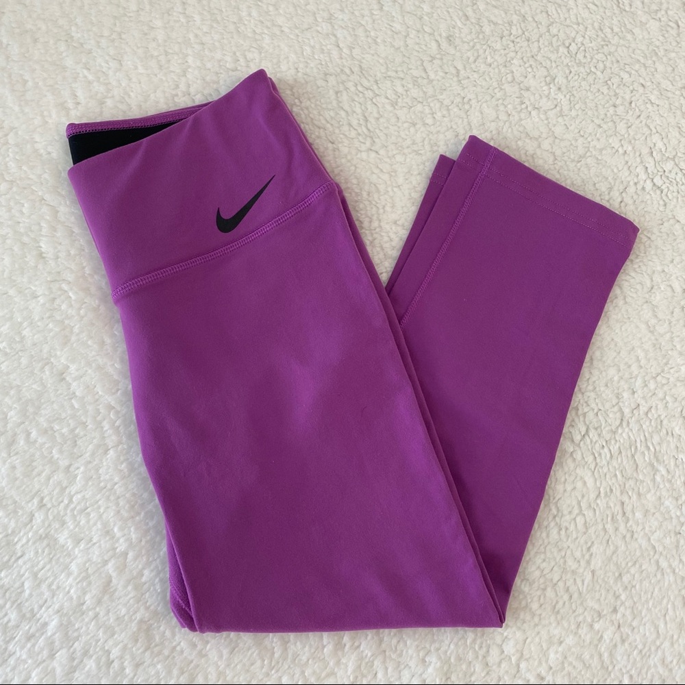 Nike Dri-Fit Cropped Legging Small